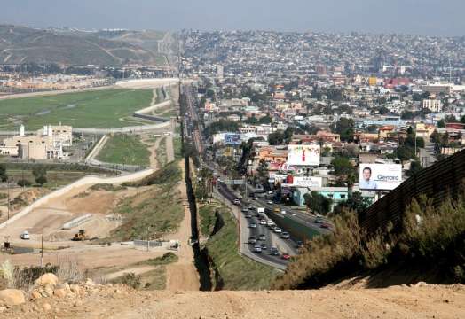 Кметът на американския град Ел Пасо на границата с Мексико