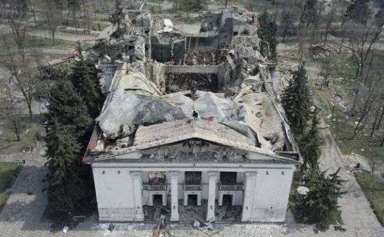 Руските власти в окупирания украински град Мариупол започнаха да разрушават по голямата част