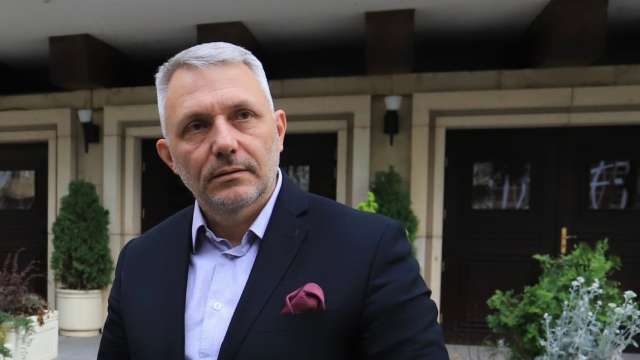 Един български гражданин и журналист е преследван заради това че
