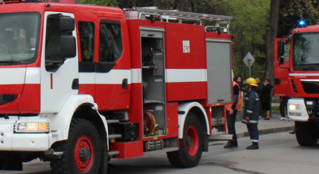 Пожар избухна в търговски обект в Пловдив Сигналът е получен