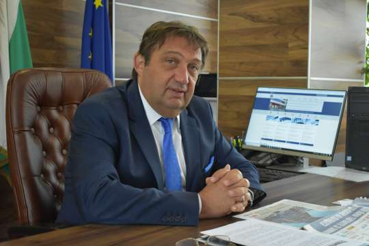 Министърът на регионалното развитие и благоустройството арх Иван Шишков покани