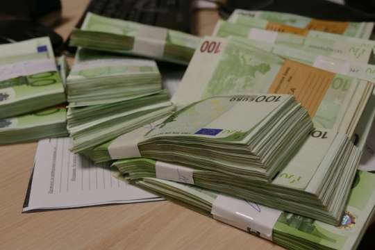 България изтегли нов външен дълг от 1 5 млрд евро под