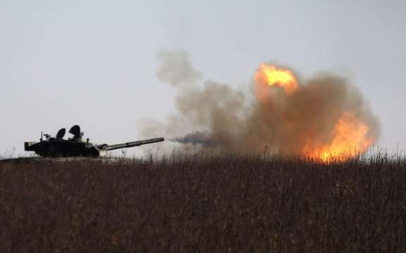 Нов епицентър на сраженията в Източна Украйна Силите на Киев