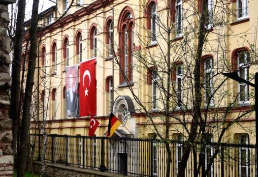 Посолството на Германия в Истанбул и Анкара са затворени заради