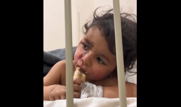 Видео на момиченце загубило цялото си семейство при разрушителното земетресение