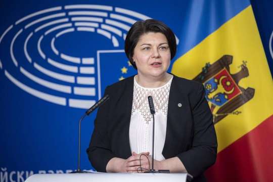 Премиерът на Молдова Наталия Гаврилица обяви че подава оставка от