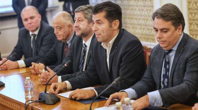Коалиция Продължаваме Промяната Демократична България ПП ДБ внесе в Административния