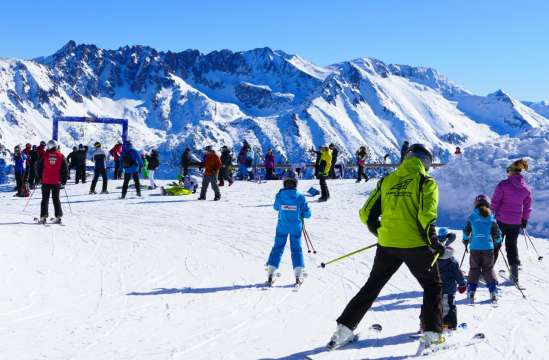7 годишно дете е пострадало тежко при инцент в ски зоната