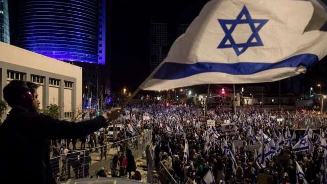 Снощи беше 10 ят пореден уикенд в който хиляди израелци
