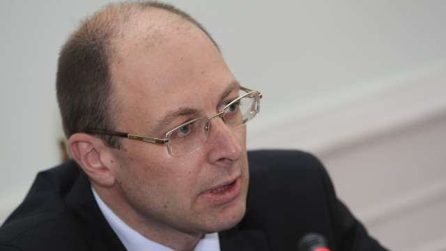 Бившият зам министър на отбраната Йордан Божилов заяви че казусът