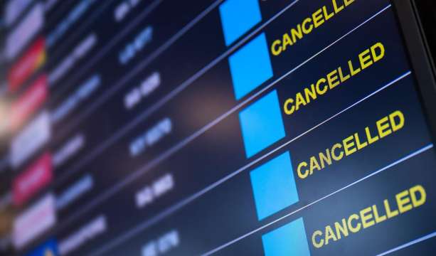 Днес стотици полети бяха отменени на няколко германски летища където