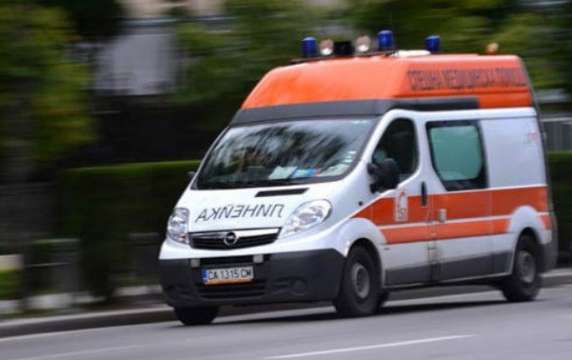 Катастрофа на пътя Банско Симитли с четири леки автомобила