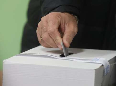 Две от трите районни избирателни комисии РИК в София ще