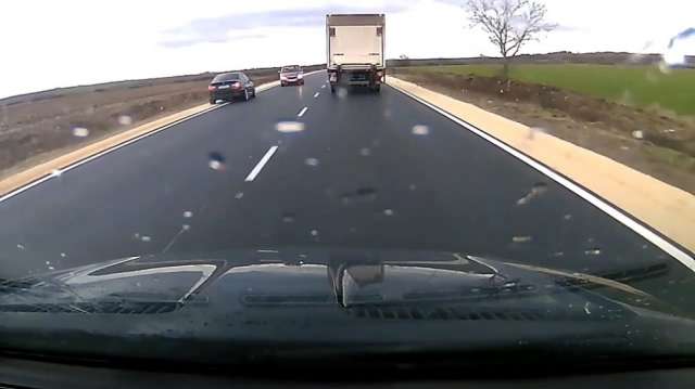 Автомобил се движи в насрещното платно на автомагистрала Хемус Нарушението