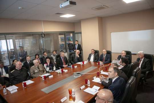 Президентът Румен Радев посети Центъра за управление на сателита България