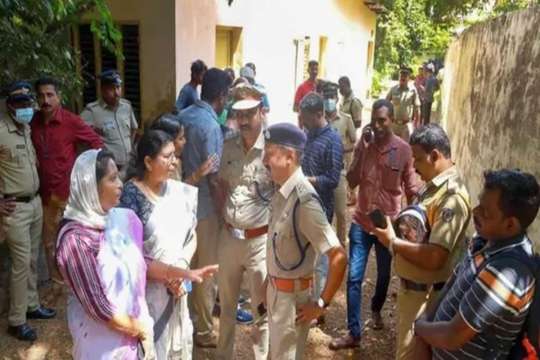 Индийската полиция арестува петима мъже за убийството на 60 годишна жертва