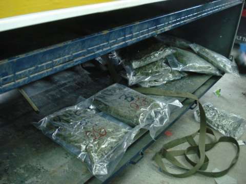 106 кг марихуана в 95 вакуумирани пакета откриха митнически служители