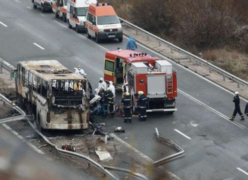 Пожар унищожи автобус на градския транспорт в Пловдив съобщиха от