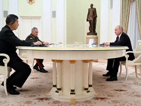 Руският президент Владимир Путин се срещна с китайския министър на