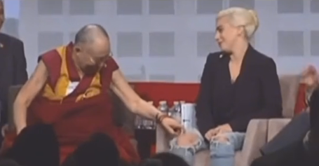 След като светът беше шокиран от кадри на Далай Лама