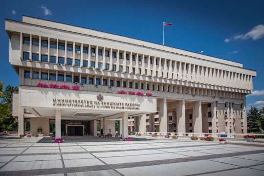 Министерството на външните работи е получило сигнал за български граждани