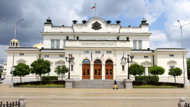Народното събрание започва работа с парламентарен контрол на министри от