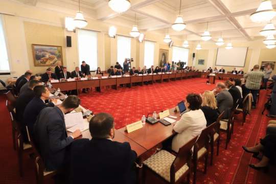 Парламентарната комисия по правни въпроси подкрепи създаването на работна група