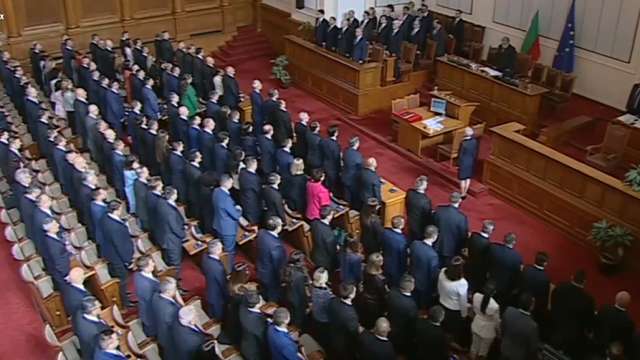 Парламентът продължава дебата по първото четене на Законопроекта за изменение