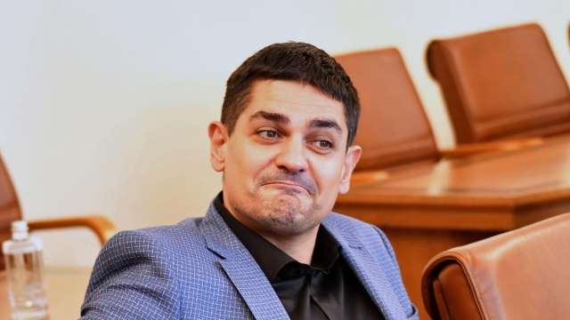 Службите са наши Това заявява съпредседателят на ПП Асен Василев