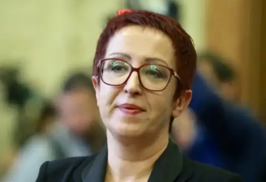 Пламена Цветанова е внесла молба до прокурорската колегия да бъде