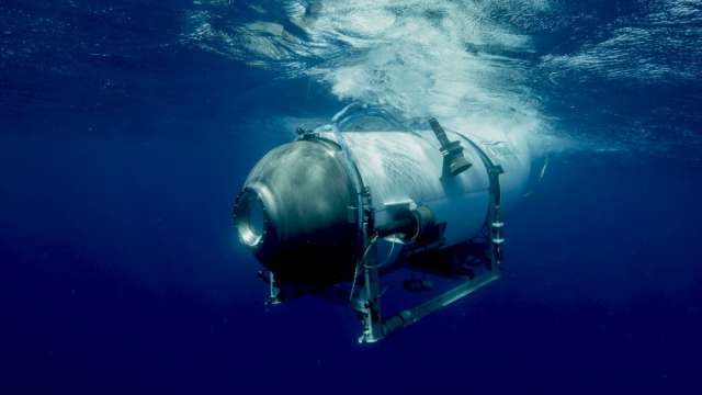 Издирване на изчезналата в неделя подводница Титан не спира По