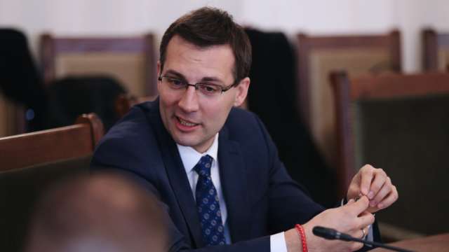 Екип на ДПС воден от Карадайъ и Пеевски внесоха Законопроект който изменя закона
