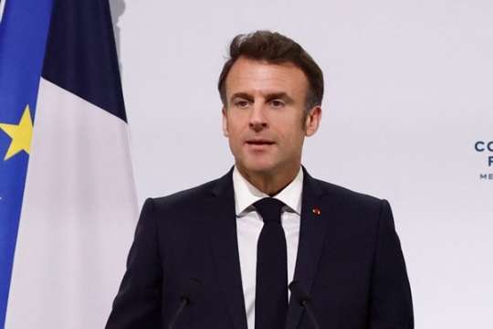 Президентът на Франция Еманюел Макрон свика междуведомствена кризисна група заради