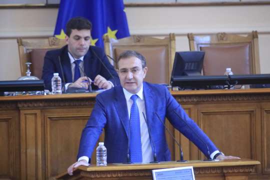БСП за България поискахме изслушването на министъра на отбраната Тодор