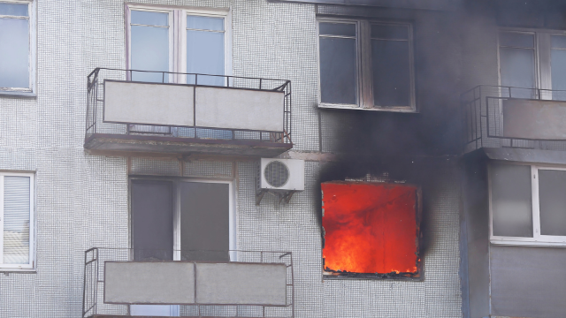 Снощи в столичния квратал Левски Г е станал пожар в