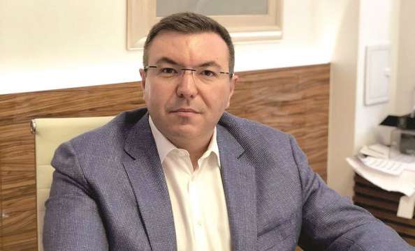 Бившият здравен министър проф Костадин Ангелов написа гневен пост в