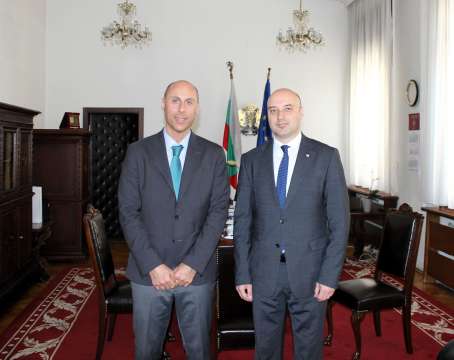 Министърът на правосъдието Атанас Славов проведе среща с новоназначения посланик