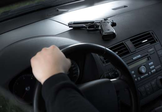 Полицията в Бургас задържа водач на автомобил шофирал рисково и