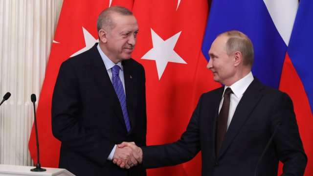 Турският президент Реджеп Тайип Ердоган пристигна в руския черноморски град