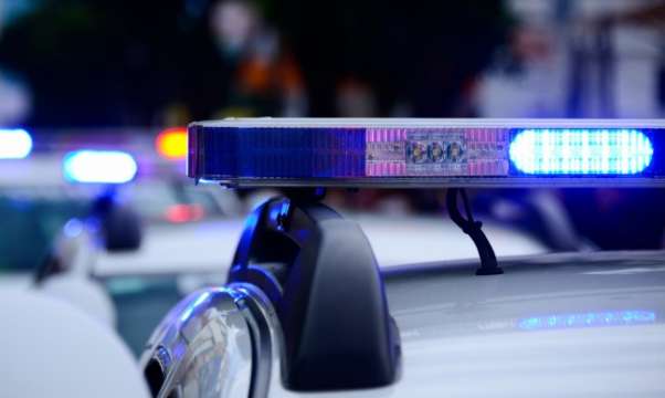 Полицията засича автомобила в град Брезник но шофьорът е потеглил