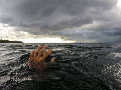 Четирима са души се удавиха за денонощие на Южното Черноморие Около