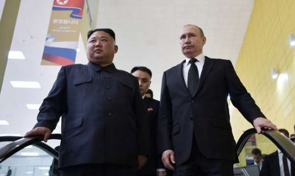 Севернокорейският лидер Ким Чен Ун напусна Русия в неделя потвърждавайки