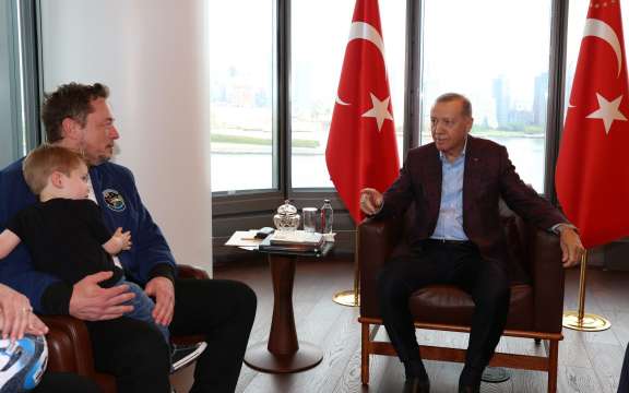 Президентът на Турция Реджеп Тайип Ердоган прие Илон Мъск в