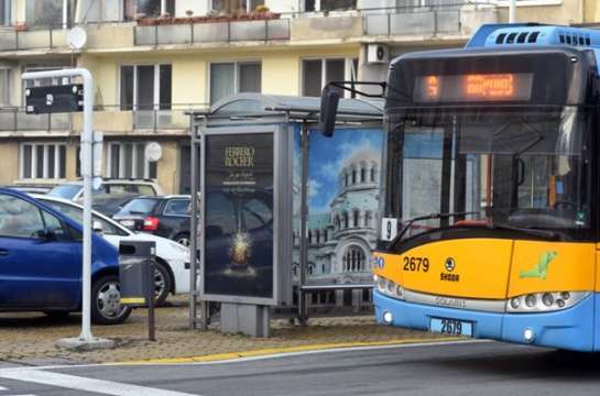 Автобус на градския транспорт в София блъсна 71 годишна жена на