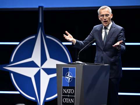 Съюзниците от НАТО подкрепят хуманитарните паузи във войната между Израел