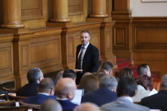 Александър Ненков е избран за секретар на парламентарната група на