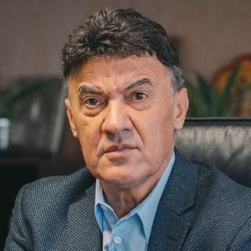Президентът на БФС Борислав Михайлов призова отговорните държавни органи да