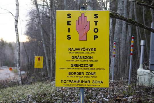 Финландия се готви да затвори четирите контролно пропускателни пункта на границата