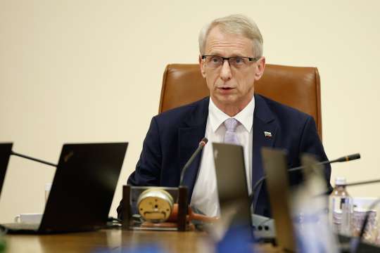 Премиерът Николай Денков поиска два доклада от вътрешния министър във