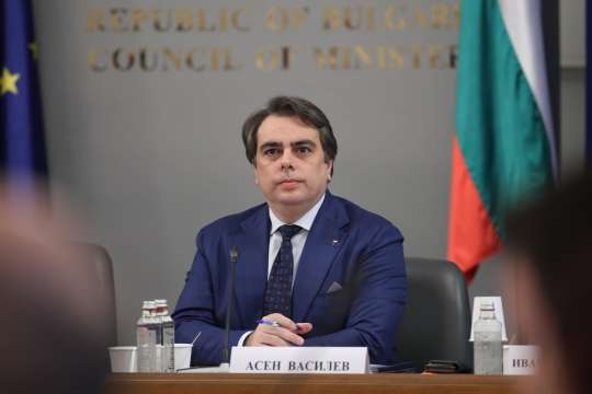 Министърът на финансите Асен Василев ще бъде изслушан в парламента